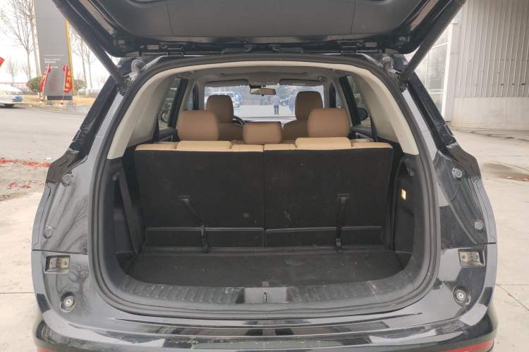 Used Landian E5 2024 Honor Edition 100KM Deluxe 7-Seater
