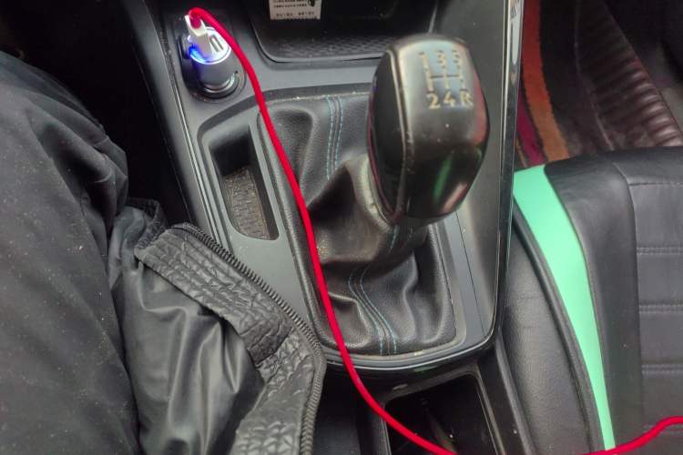 Used Peugeot 308 2016 1.6L Manual Fashion Edition Gear Lever