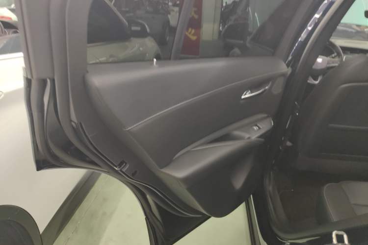 Used Cadillac XT4 2018 28T Two-Wheel Drive Leading Version