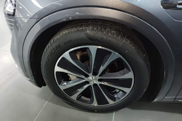 Used Hima Luxeed R7 2025 Range-Extended Version 251 km Max