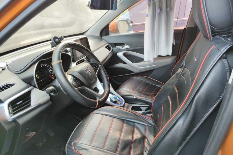 Used Baojun 510 2017 1.5L Automatic Fashion Model
