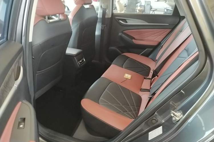 Used CHANGAN Eado 2023 Changan Edition PLUS Blue Whale NE 1.4T GDI DCT Prestige Version
