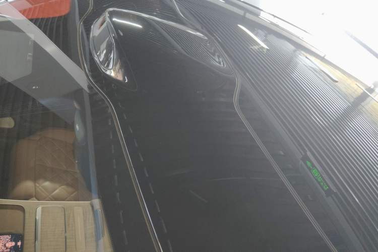 Used Nio ET9 2025 100kWh Signature Edition Roof