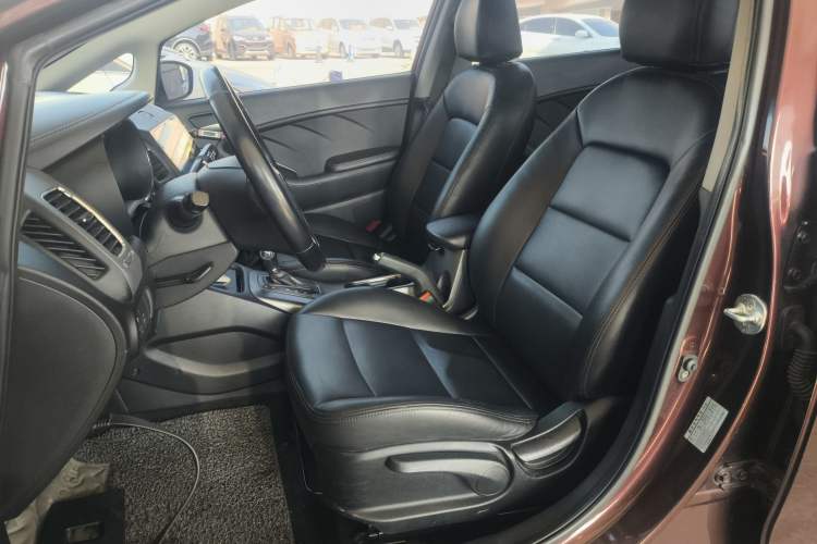 Used Kia K3 2015 1.6L Automatic GLS
