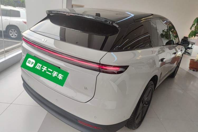 Used Li Auto i6 2025 Model Two-Wheel-Drive Standard Type
