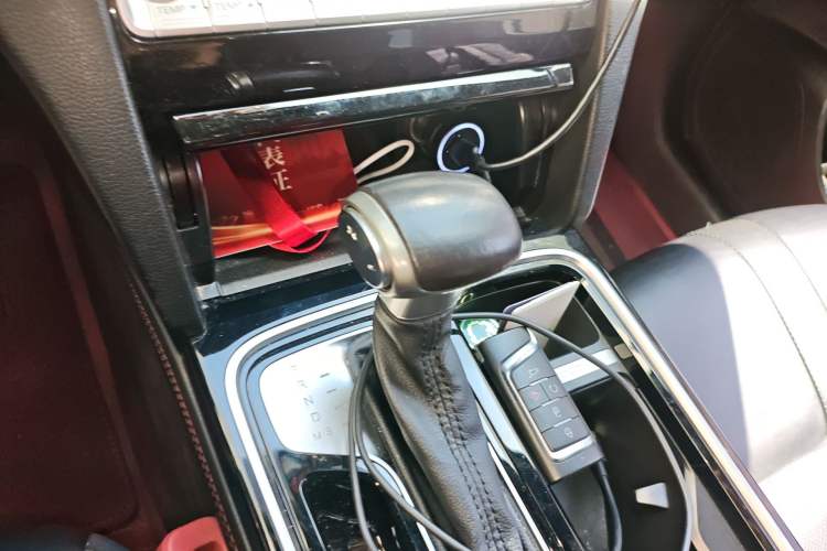 Used GAC Trumpchi GS8 2020 GS8S 390T Two-Wheel Drive Prestige Edition Gear Lever