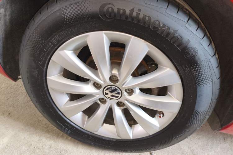 Used Volkswagen Beetle 2014 1.2TSI Comfort Model Right Rear Wheel Hub