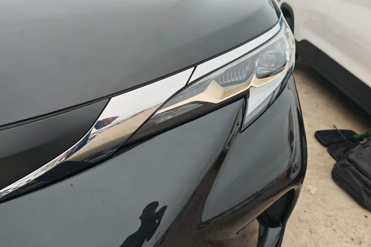 Used Toyota Granvia 2024 2.5L Hybrid Comfort Edition