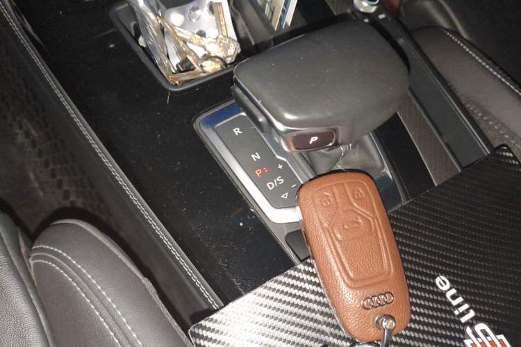 Used Audi Q5L 2022 40T Luxury Dynamic Model