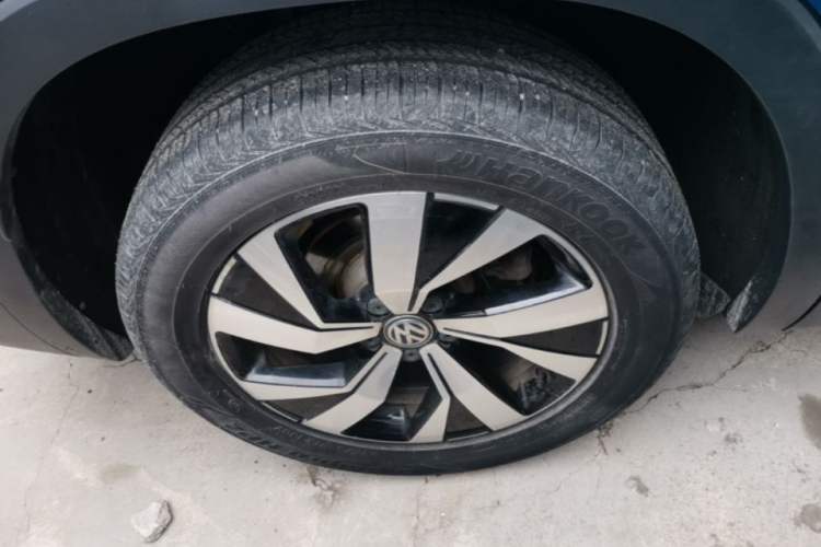 Used Volkswagen Tayron 2020 330TSI Two-Wheel Drive Luxury Smart Connectivity Version Right Rear Wheel Hub