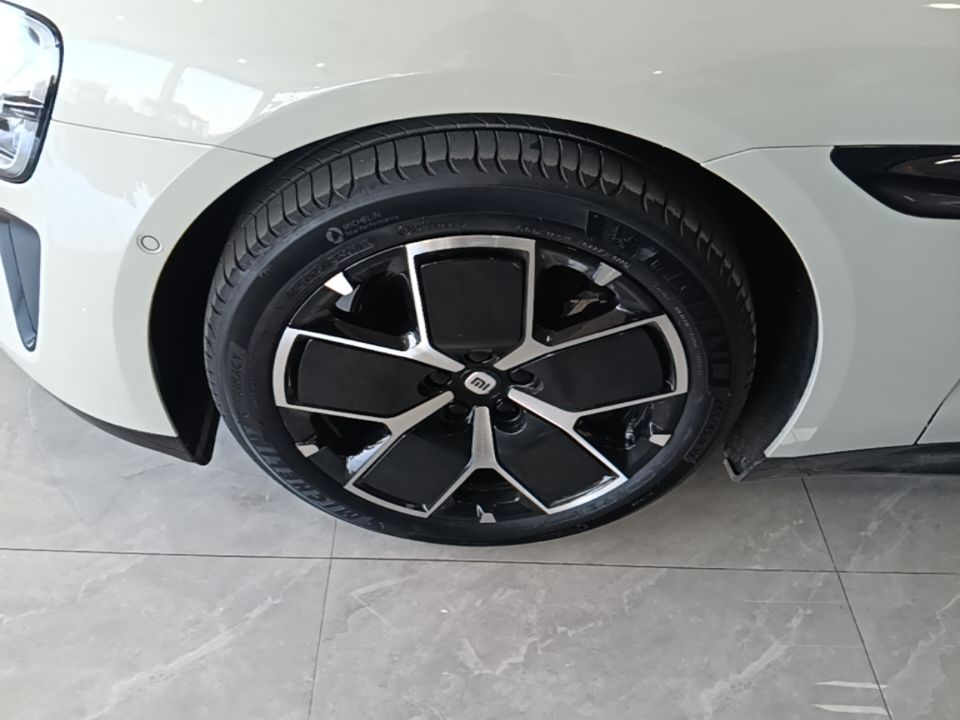 Xiaomi Auto SU7 2024 Rear-Drive Long-Range Intelligent Driving Version — снимка 10
