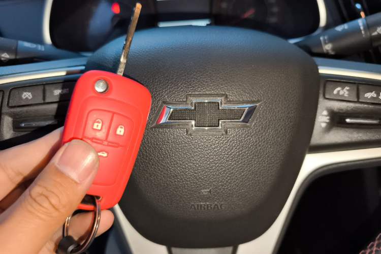 Used Chevrolet Monza 2019 RS 330T Automatic Comfort Edition China VI Standard Vehicle Key