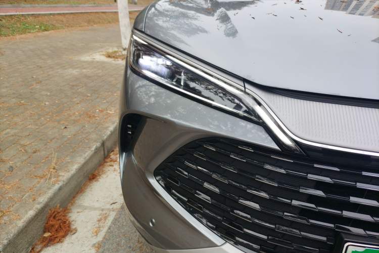 Used BYD Song L DM-i 2025 Intelligent Driving Version 112 km Beyond-Range Type Right Front Headlight