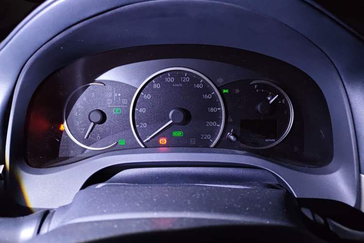 Used Lexus CT 2017 CT200h Comfort Edition Two-Tone China V Standard