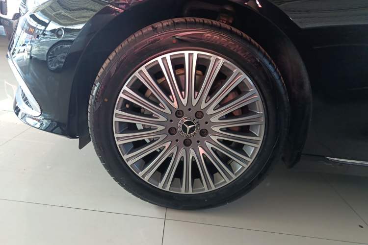 Used Mercedes-Benz E-Class 2018 Facelift E 200 L Left Front Wheel Hub