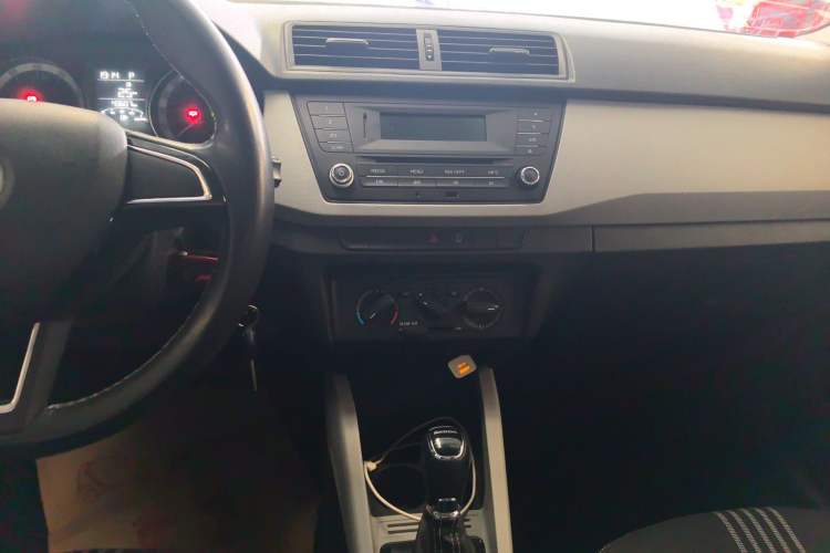 Used Skoda Fabia 2017 1.6L Automatic Chuanxing Edition
