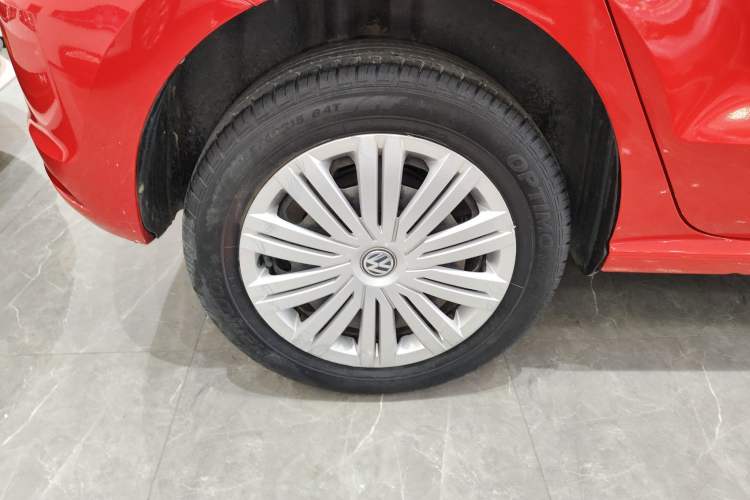 Used Volkswagen Polo 2016 1.6L Automatic Comfort Model