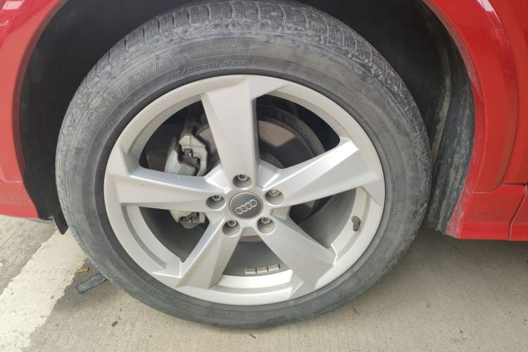 Used Audi Q2L 2021 35 TFSI Fashionable and Elegant Model Exterior 4