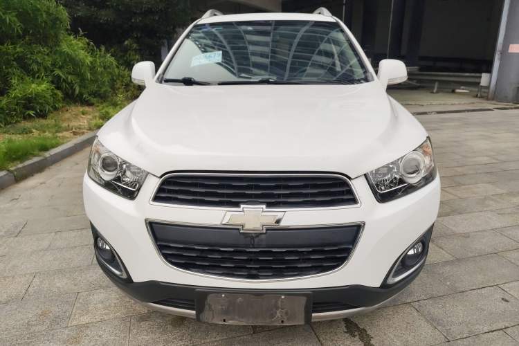 Used Chevrolet Captiva 2015 2.4L 4x4 Flagship Edition 7-Seater