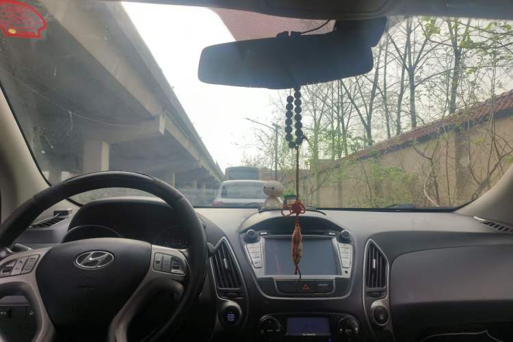 Used Hyundai ix35 2013 2.0L Automatic Two-Wheel Drive Smart GLS China IV Standard