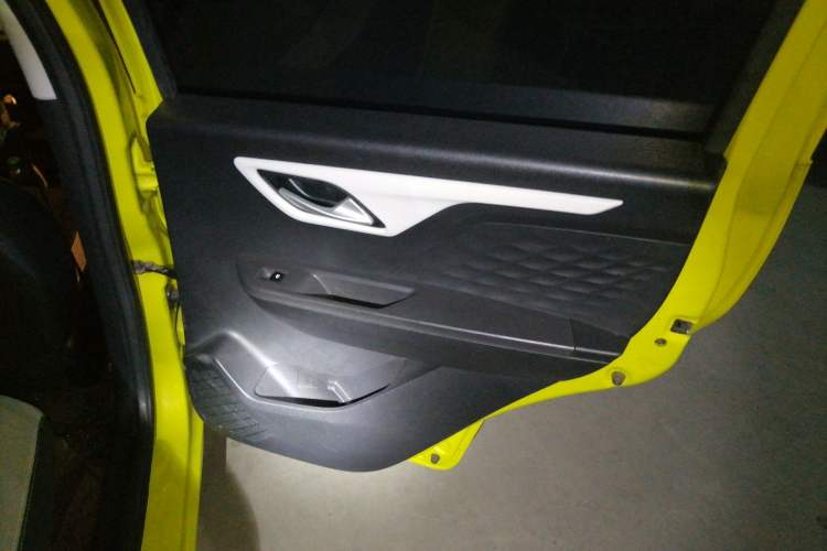 Used SOL E10X 2021 302 km Range Fashion Edition 31.4 kWh