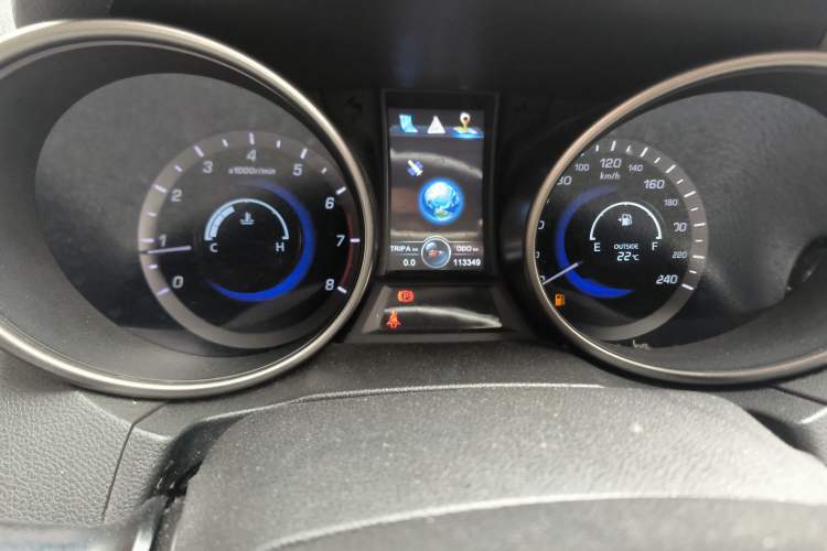 Used CHANGAN CS75 2014 2.0L Manual Leading Model China V Standard
