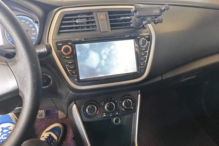 Used Suzuki S-Cross 2014 1.6L Manual Two-Wheel Drive Entry Model