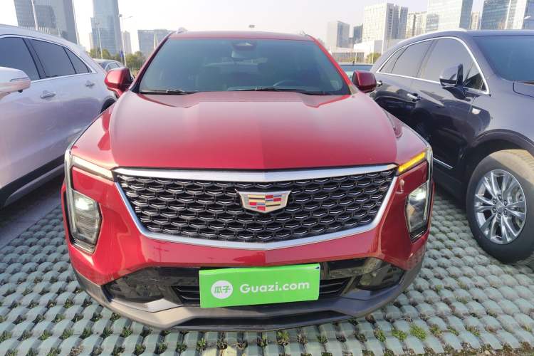 Used Cadillac XT4 2024 28T Two-Wheel-Drive Luxury Version