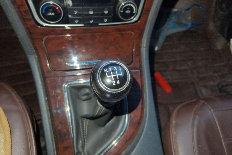 Used Zotye T600 2015 1.5T Manual Elite Model