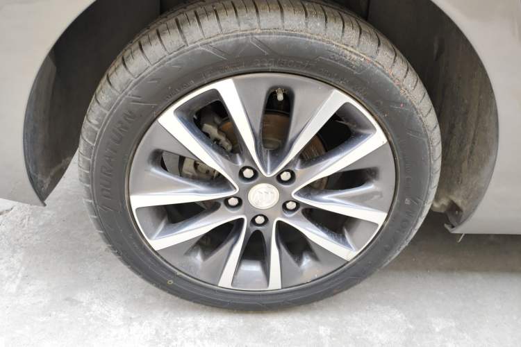 Used Buick GL6 2018 18T 6-Seater Prestige Model
