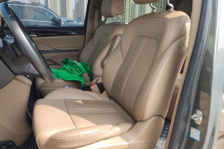 Used Buick GL8 2017 ES 28T Luxury Model China V Standard
