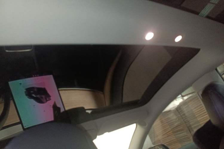 Used Tesla Model 3 2022 Performance High-Performance All-Wheel-Drive Version
