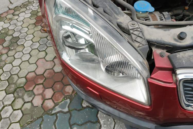 Used Nissan Qashqai 2015 2.0 XV Coolray CVT 2WD Right Front Headlight