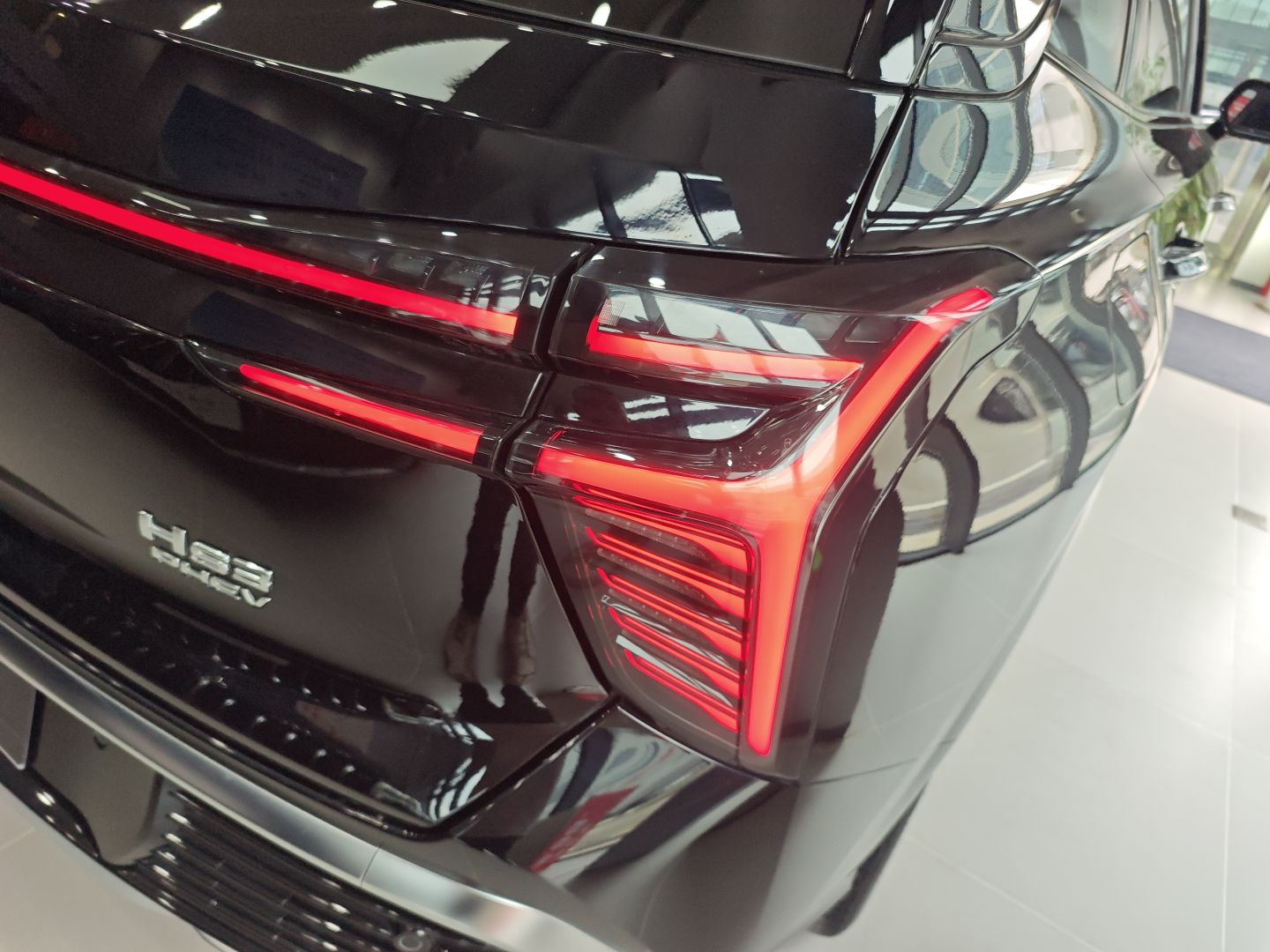 Hongqi HS3 PHEV 2024 PHEV 115km Jingwei Edition — снимка 9
