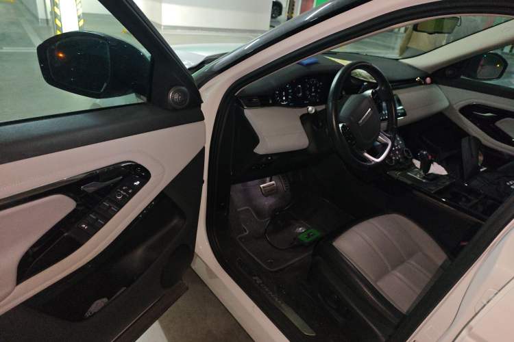 Used Land Rover Range Evoque 2020 249 PS R-DYNAMIC SE Sport Technology Edition