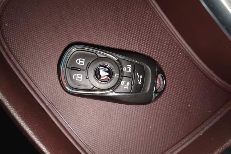 Used Buick GL8 2023 Avenir Aivia Six-Seat Deluxe Edition Vehicle Key