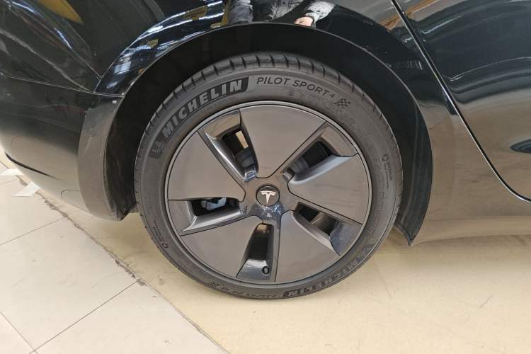 Used Tesla Model 3 2022 Rear-Wheel-Drive Version