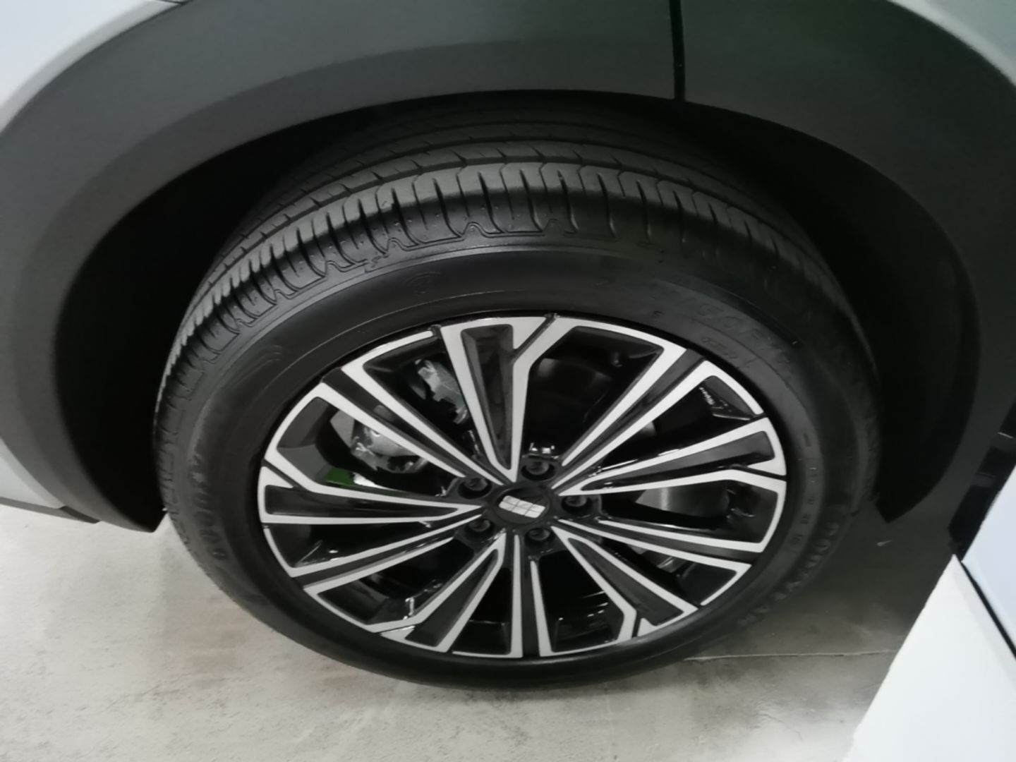 Geely Galaxy Xingjian 7 EM-i 2026 Model 135km Starship Version — снимка 11
