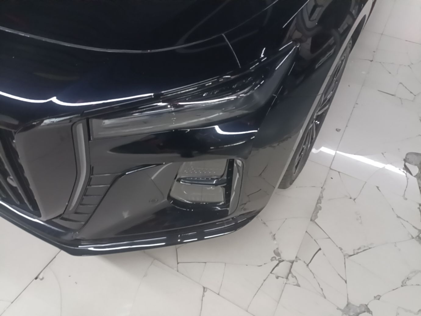 Hongqi H5 2025 2.0T Automatic Xuan Ying Edition — снимка 8