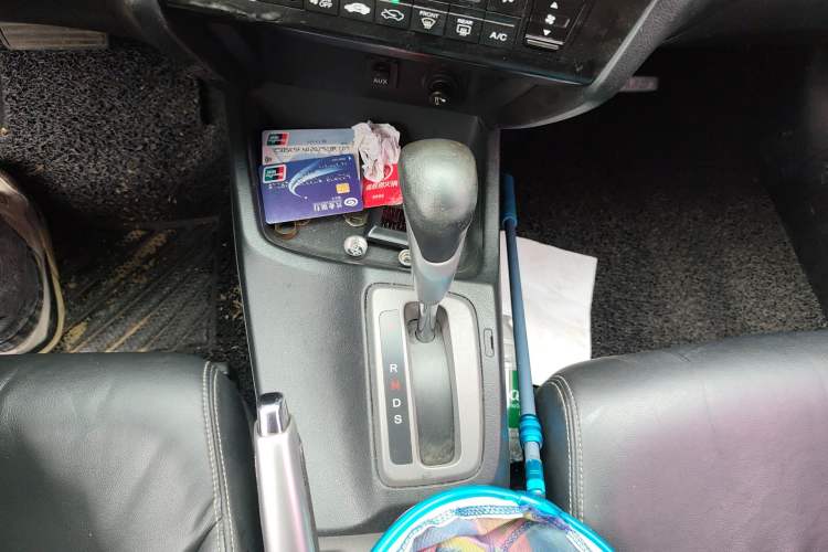 Used Honda Civic 2012 1.8L automatic luxury edition Gear Lever