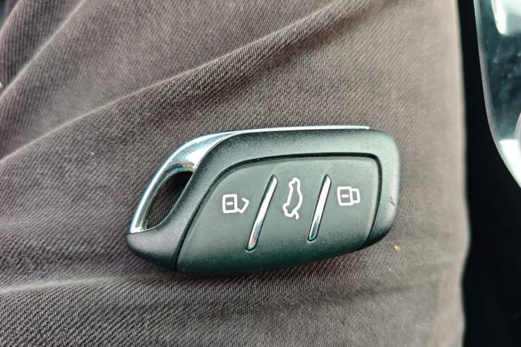 Used MG 5 2022 180 DVVT CVT Youth Luxury Edition Vehicle Key