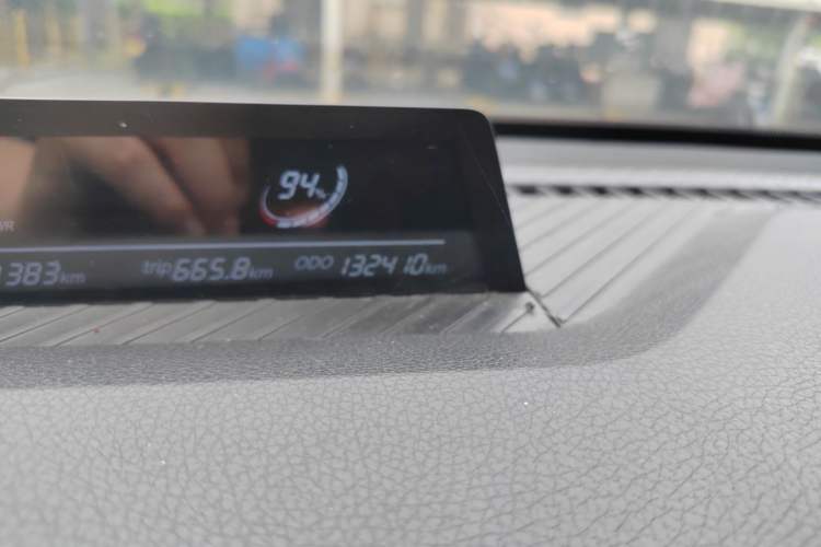 Used NETA V 2022 Long-Range Industry Custom Edition Odometer Close Up