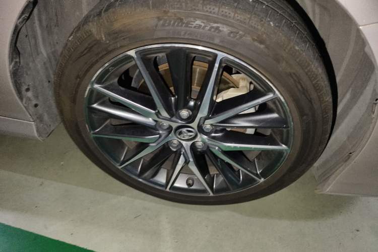 Used Toyota Camry 2021 Dual-Motor 2.5HG Luxury Edition Right Front Wheel Hub