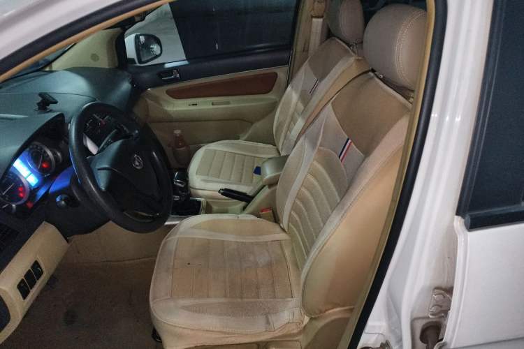 Used BAIC E Series 2013 Sedan 1.5L Automatic Lotte Edition Left Front Seat