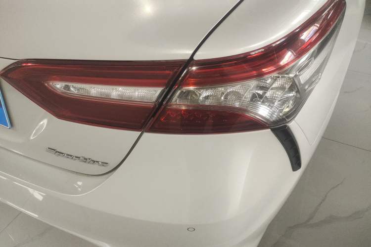 Used Toyota Camry 2018 2.0S FENGSHANG Edition
