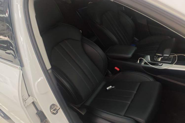 Used Audi A4L 2024 40 TFSI Fashion Dynamic Model