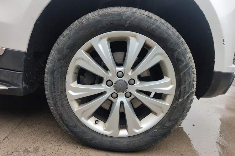 Used Haval H8 2017 2.0T Gasoline Two-Wheel Drive Smart Edition