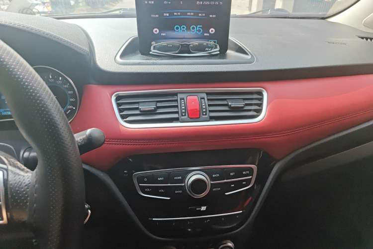 Used Haval H1 2016 Blue Label 1.5L Manual Urban Model
