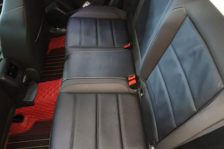 Used Volkswagen T-ROC 2021 280TSI DSG Two-Wheel Drive Comfort Connect Edition Left Rear Seat