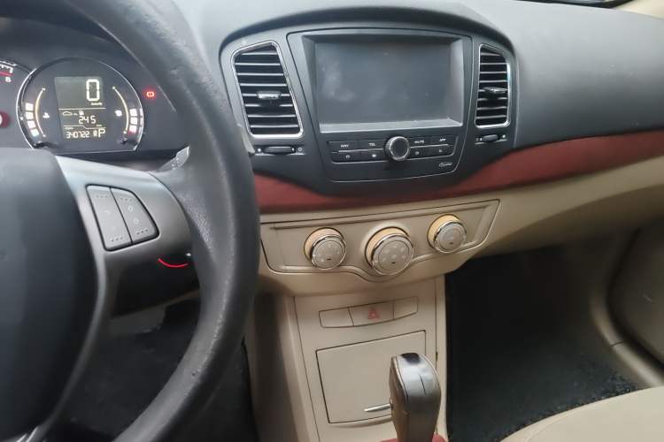 Used Roewe 350 2012 1.5L Automatic Smart Value Edition
